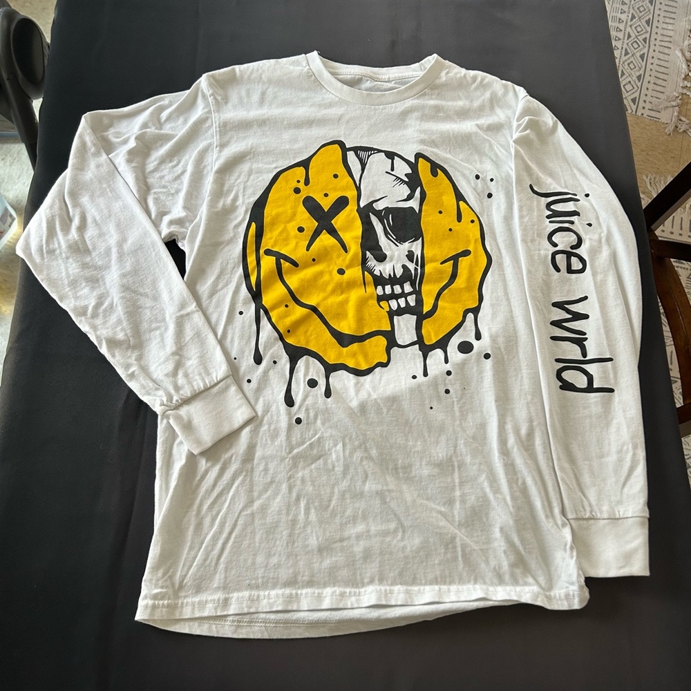 Men’s Juice WRLD Graphic Long Sleeve Tee